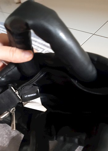 Siyah Deri Kadın Çanta - Görsel 3