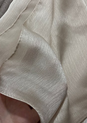 Parlak Bej Kadın Saten Şal - Görsel 5