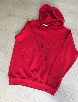 Kırmızı sweat