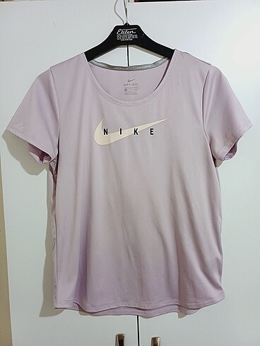 Nike spor tişörtü