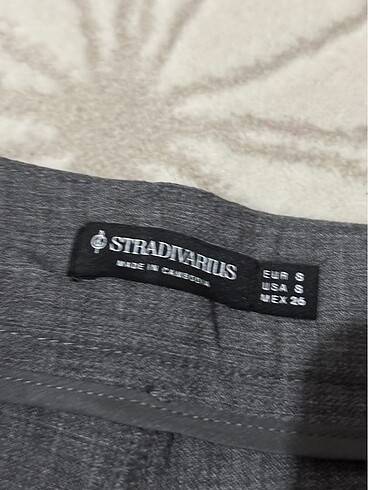 Stradivarius stradivarius şort etek s beden hiç kullanmadım etiketi üstünde