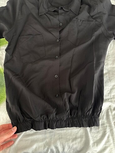 Siyah gömlek - Görsel 2
