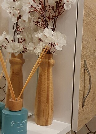 Bambu vazo ve cicek