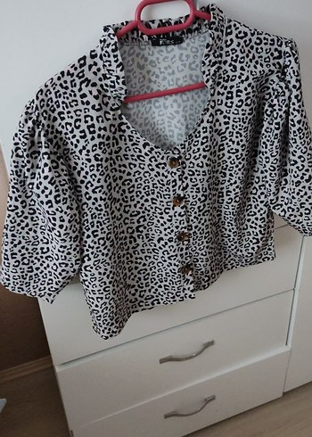 Düğmeli Gri Zebra Desenli Mini Gömlek