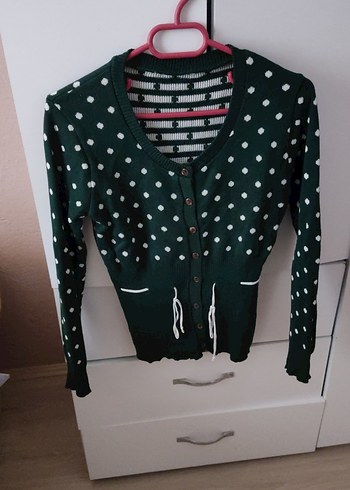 Zara Düğmeli Yeşil Puantiyeli Kadın Hırka