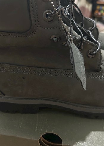 Timberland Timberend Bot