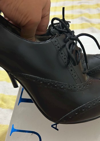 38 Beden GUESS Siyah Stiletto Topuklu Klasik Kadın Ayakkabı