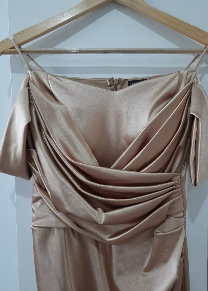 Drapeli Saten Elbise - Görsel 3