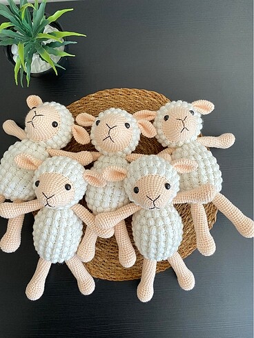  Beden Amigurumi kuzu