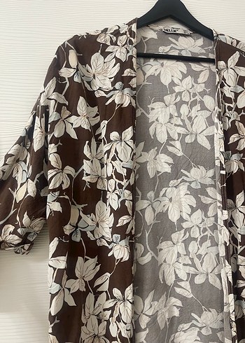 l Beden Düğmeli Bohem Çiçek Desenli Midi Kimono