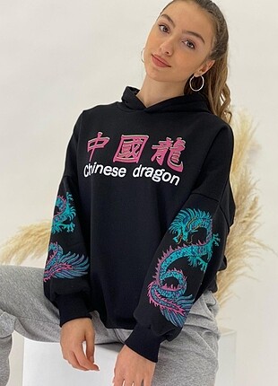 Chinese Dragon Baskılı Sweatshirt 