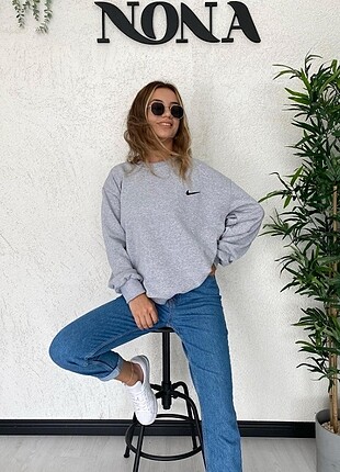 Nike Logo Detay Sweatshirt