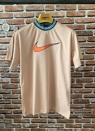 Nike Ribanalı Oversize Tişört 