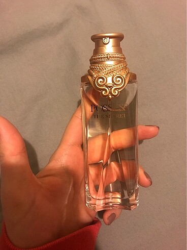 Oriflame possess the secret parfüm
