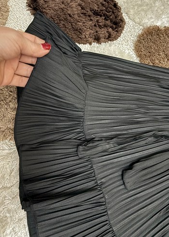 Siyah Pilili Mini Etek - Görsel 3