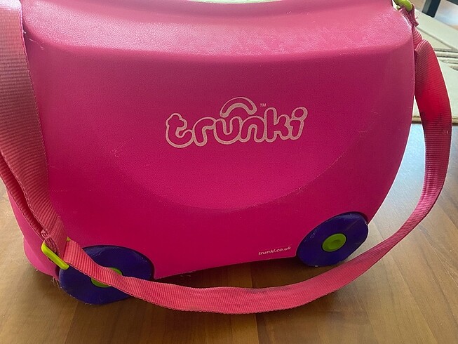 Trunki tekerlekli çocuk bavulu