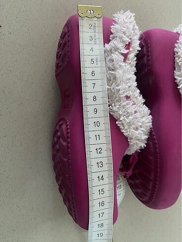 Crocs Crocs kız çocuk içi tüylü terlik/26-27