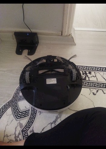 Beyaz Akıllı Robot Süpürge - Görsel 3