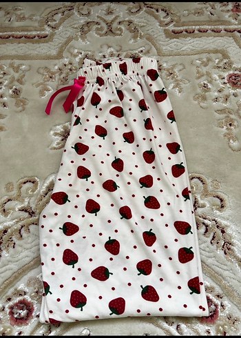 Renkli Çilek Desenli Rahat Kadın Pijama Altı