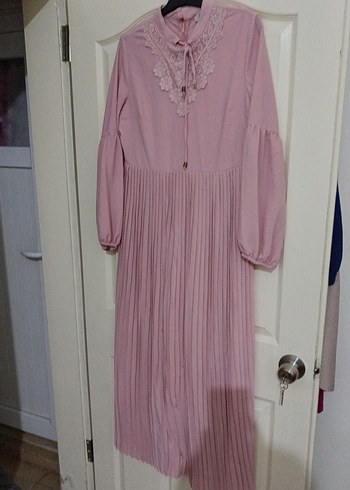 Pembe Piliseli Uzun Triko Elbise