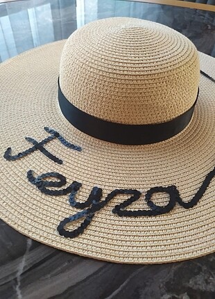 Feyza isimli kişiye özel hasır şapka 