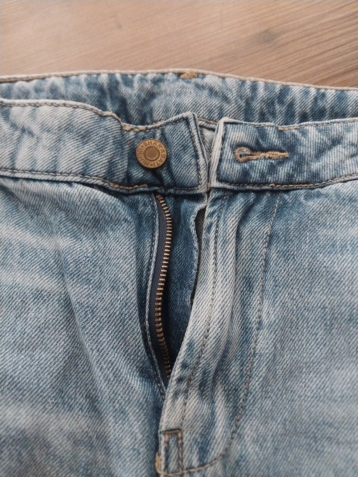 erkek mavi Renkli Bol Kesim Yırtık Kot Şort - Görsel 2