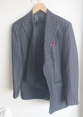 Gri Çizgili Erkek Takım Elbise - Görsel 2