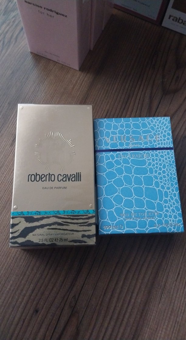 Çeşitli Kadın Erkek Parfümleri - Görsel 5