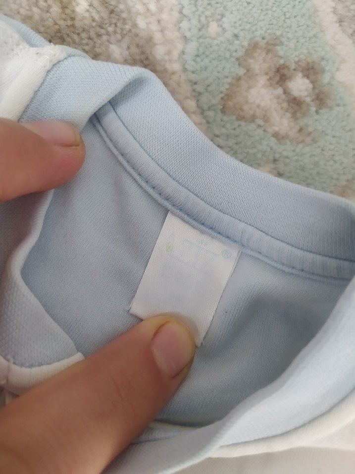 Düğmeli Beyaz Bebek Tulumu ve Önlük - Görsel 4