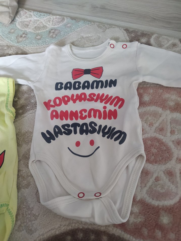 Baskılı Beyaz Bebek Çıtçıtlı Body iki adet - Görsel 3