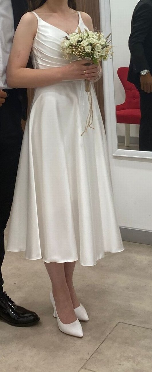 Beyaz Saten Midi Elbise - Görsel 4