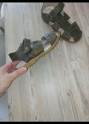 32 Beden Polaris 32 no sandalet