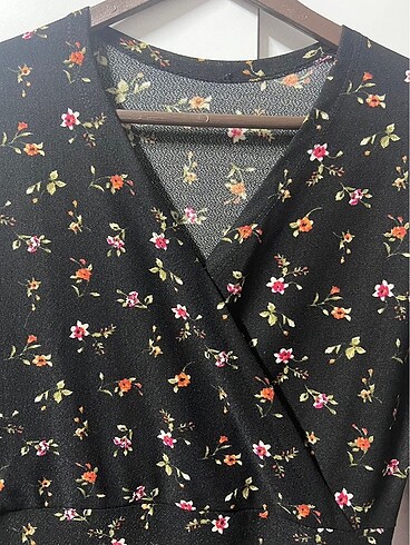 Çiçekli Uzun Kollu Elbise - Görsel 2