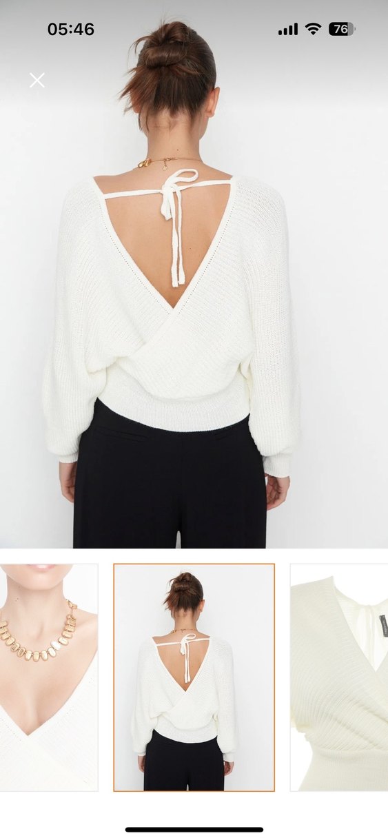 Beyaz V Yaka Kadın Kazak - Görsel 2