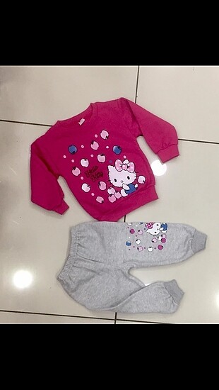 Hello Kity ve Minni Mouse Takım