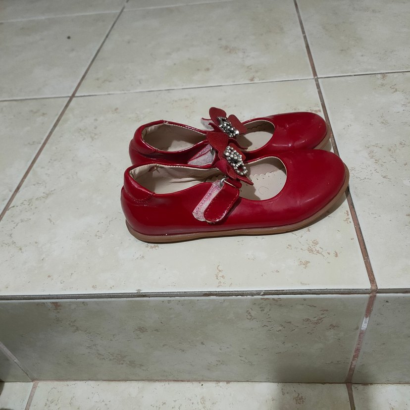 Kız Çocuk Kırmızı Tokalı Babet Ayakkabı - Görsel 2