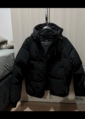 PULL&BEAR Kadın Siyah Fermuarlı Kısa Kışlık Mont - Görsel 2