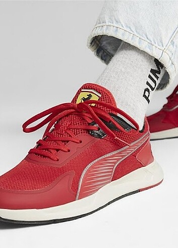 Puma Scuderia Ferrari IonicSpeed Driving 44 numaralar