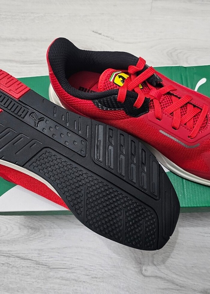 Puma Scuderia Ferrari IonicSpeed Driving 44 numaralar - Görsel 5