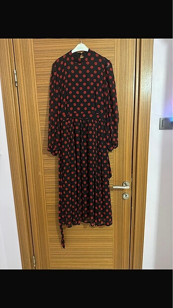 LC Waikiki #elbise#kırmızıpuantiyeelbise#tesettürelbise
