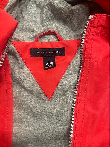 Tommy Hilfiger çocuk yağmurluk
