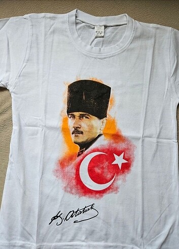 Diğer Atatürk baskılı tişört