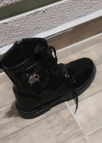 Siyah Deri Gotik Stiletto Topuksuz Bot - Görsel 2