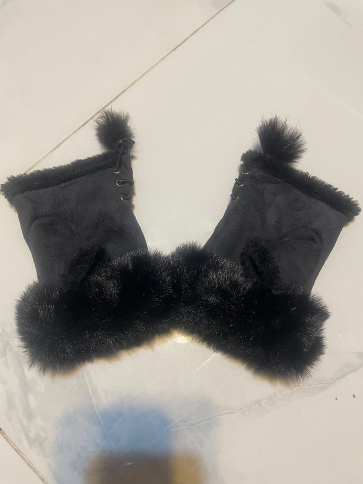 Kürk Detaylı Siyah Gotik Kadın Eldiveni - Görsel 5