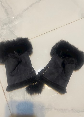 Kürk Detaylı Siyah Süet Gotik Eldiven - Görsel 2