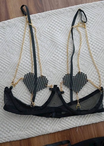 Nakışlı Kırmızı Mini Sütyen ve Aksesuar Seti - Görsel 7