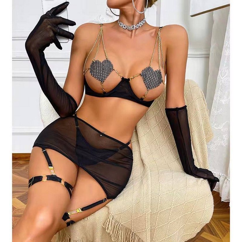 Nakışlı Kırmızı Mini Sütyen ve Aksesuar Seti - Görsel 3