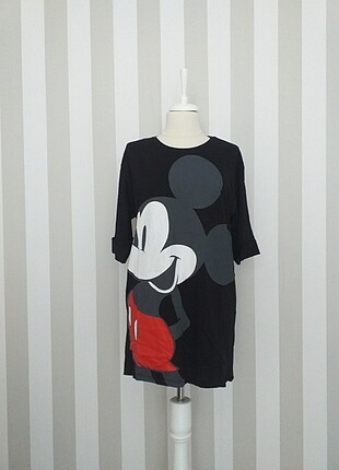 Mickey mouse oversize t-shirt SM-LXL bedenleri mevcut
