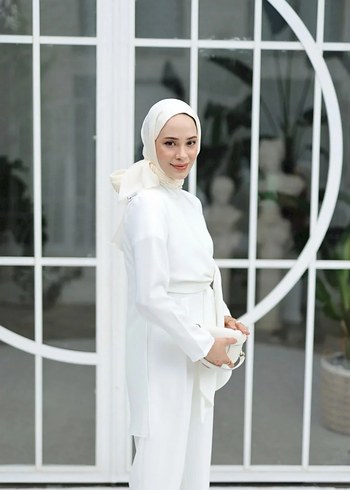 Tesettür beyaz tulum - Görsel 3