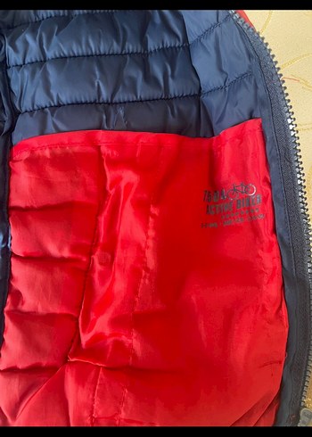 Erkek Çocuk Kırmızı Fermuarlı Mont - Görsel 3